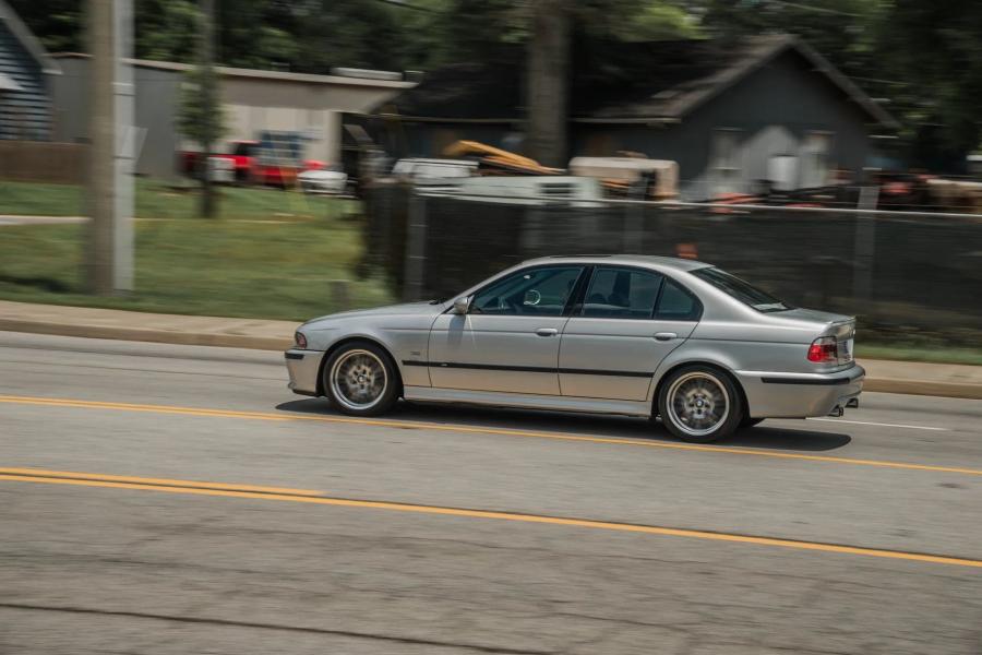  BMW M5 (E39) 2003 года  (фото 32 из 148)